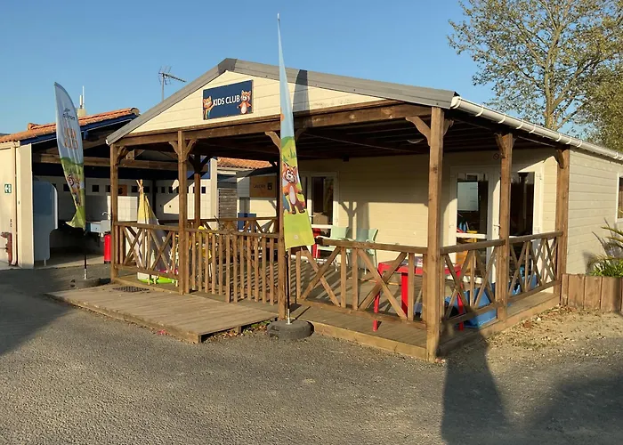 Loyoda אתר קמפינג *